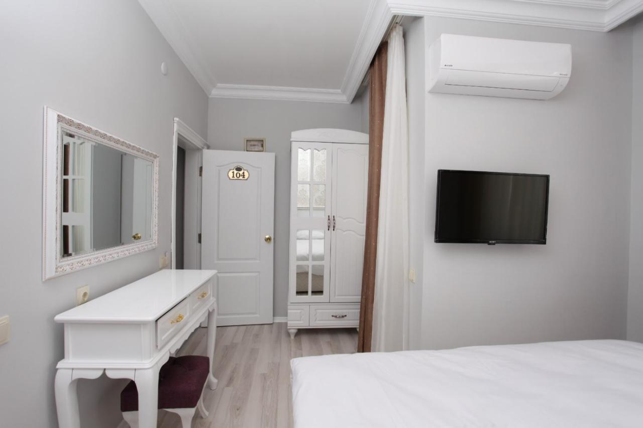 Golden Spark Aparthotel 3*