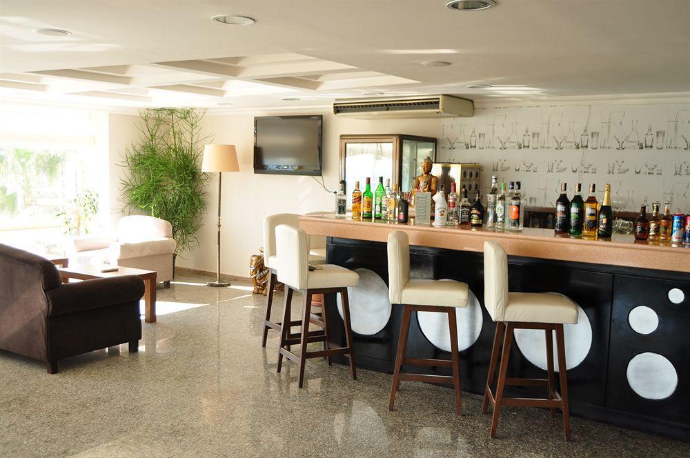The Corner Park 3* Antalya
