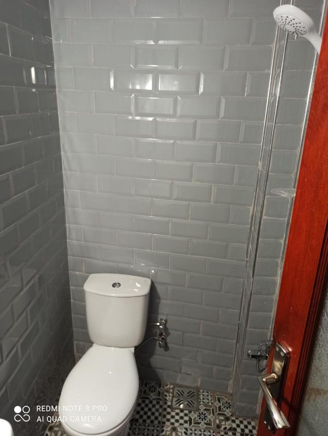 Gagarin Pub & Hotel *