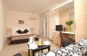 Pamira Hotel 3*