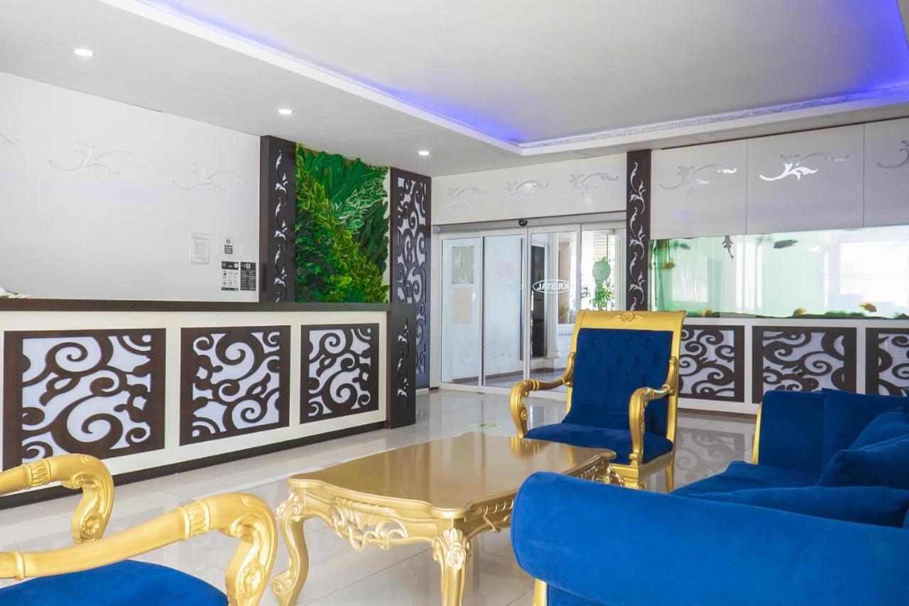 Kristal Hotel
