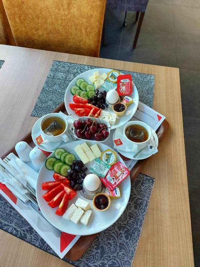 Golden Spark Aparthotel 3*