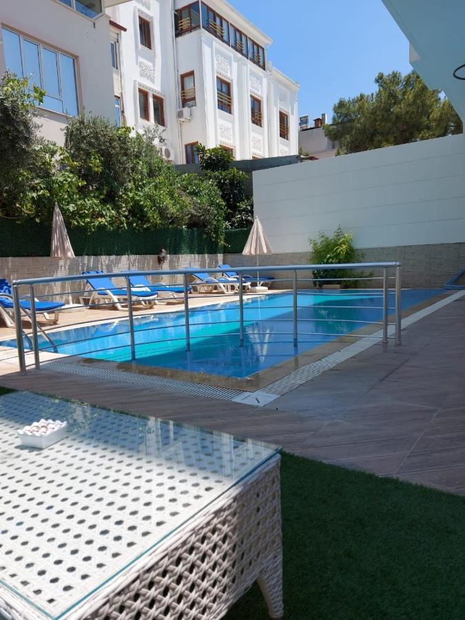 Aparthotel Golden Spark 3*
