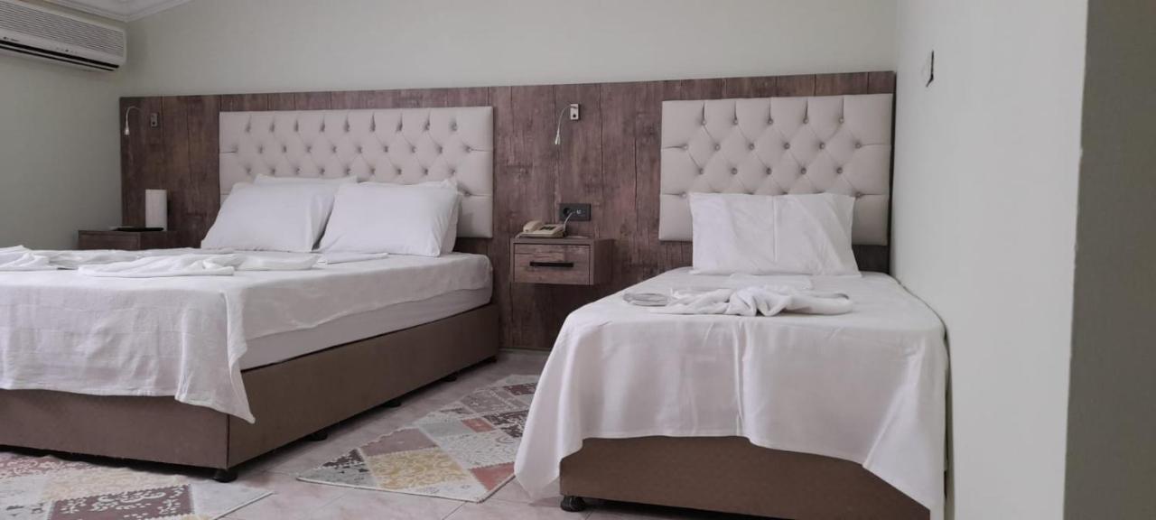 Otel Granada 3*