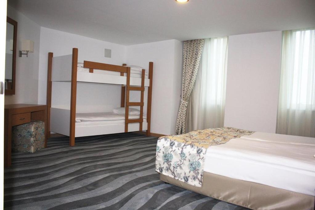 Regna Otel 3*