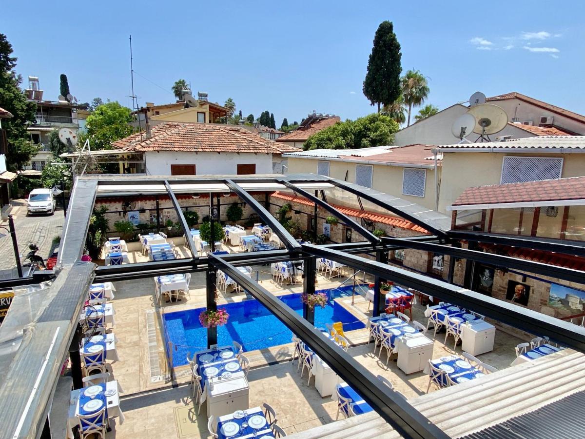 Hotel Kervan 2*