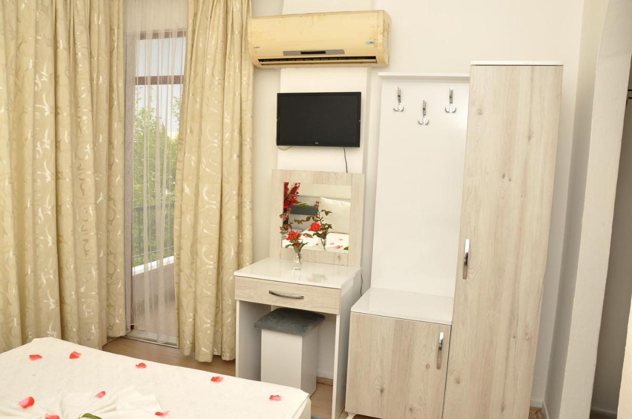 Cemre Hotel 2*