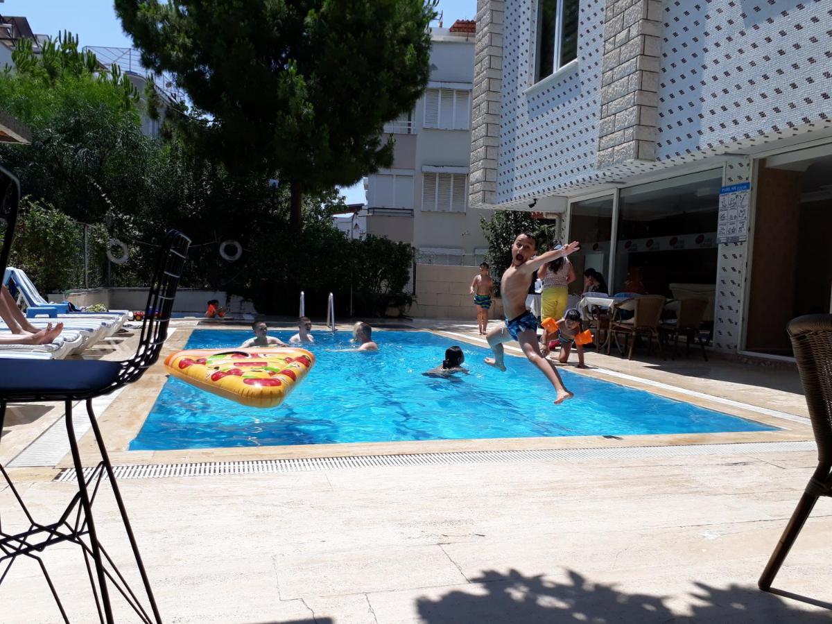 Otel Konyaaltı Gündüz 3*