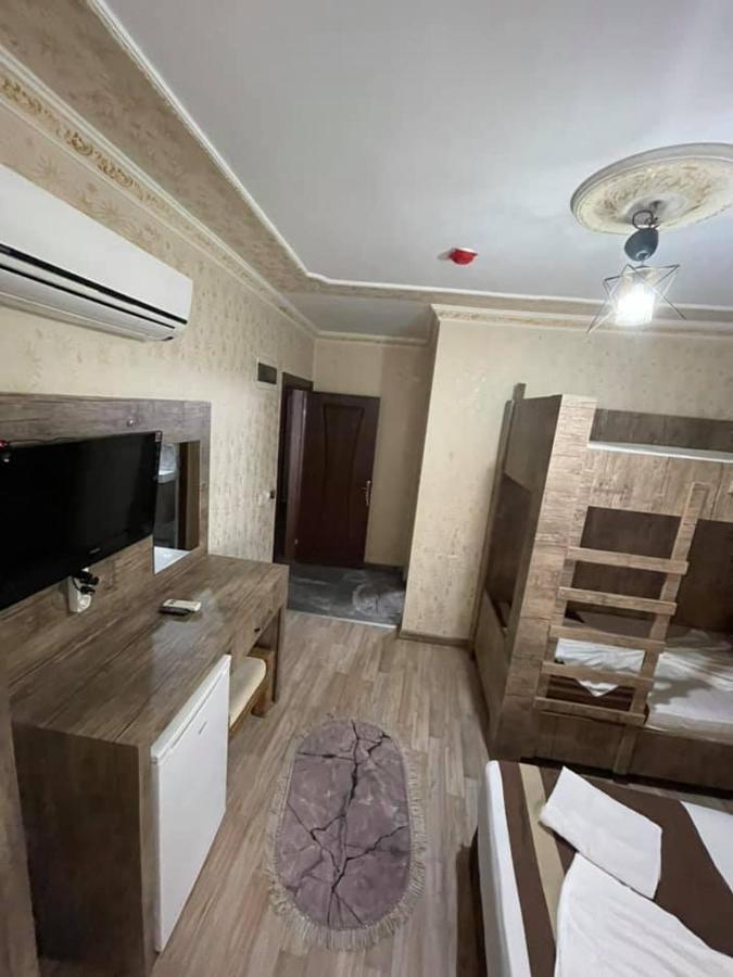 Hotel özgür