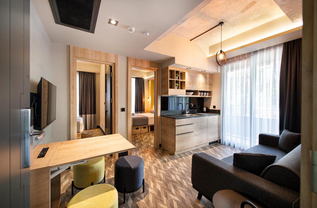 Apart Otel Trend Cycle *