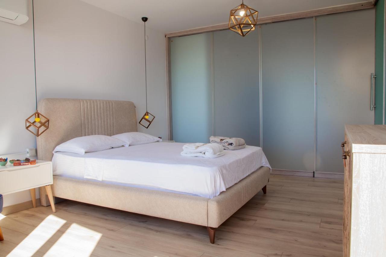 Mavi Avlu - Main Square Old Town Apartment Antalya