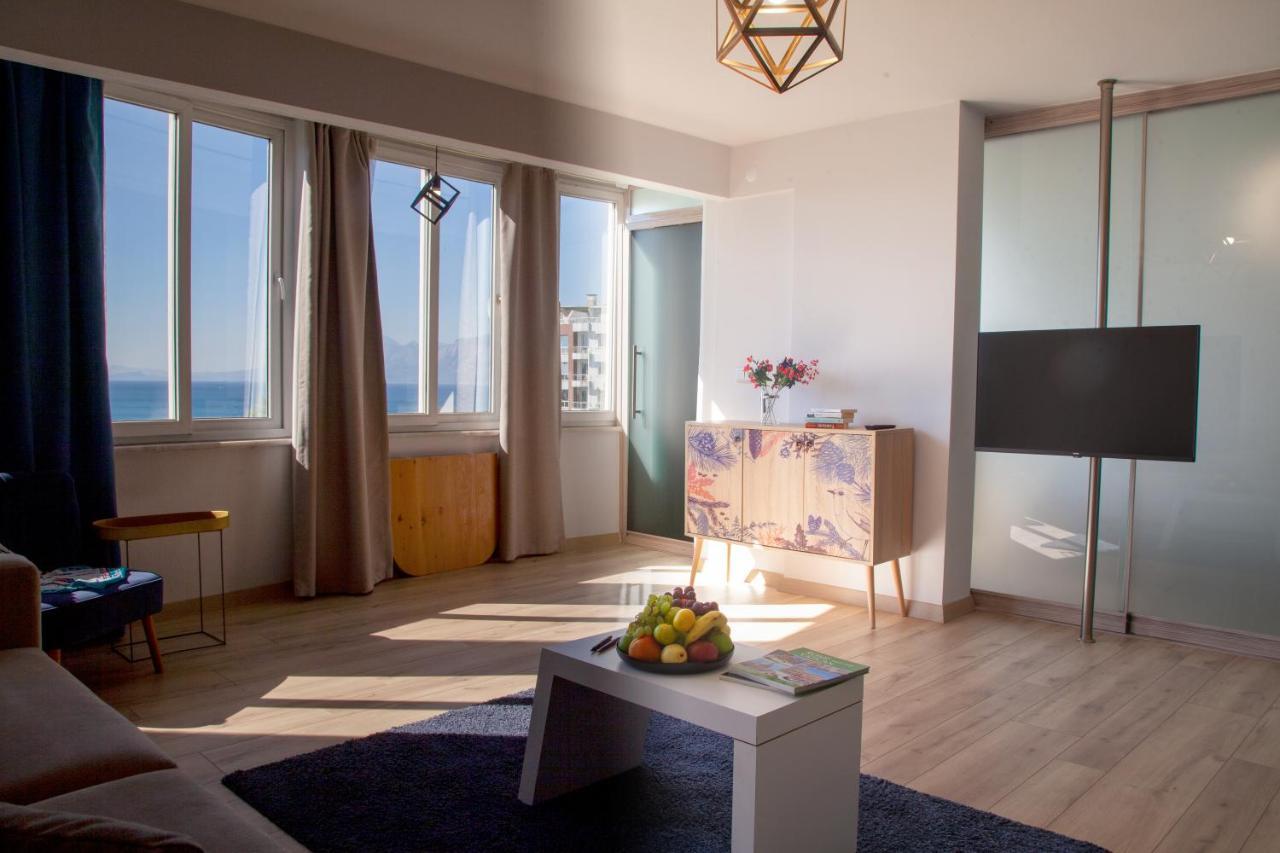 Mavi Avlu - Main Square Old Town Apartment Antalya