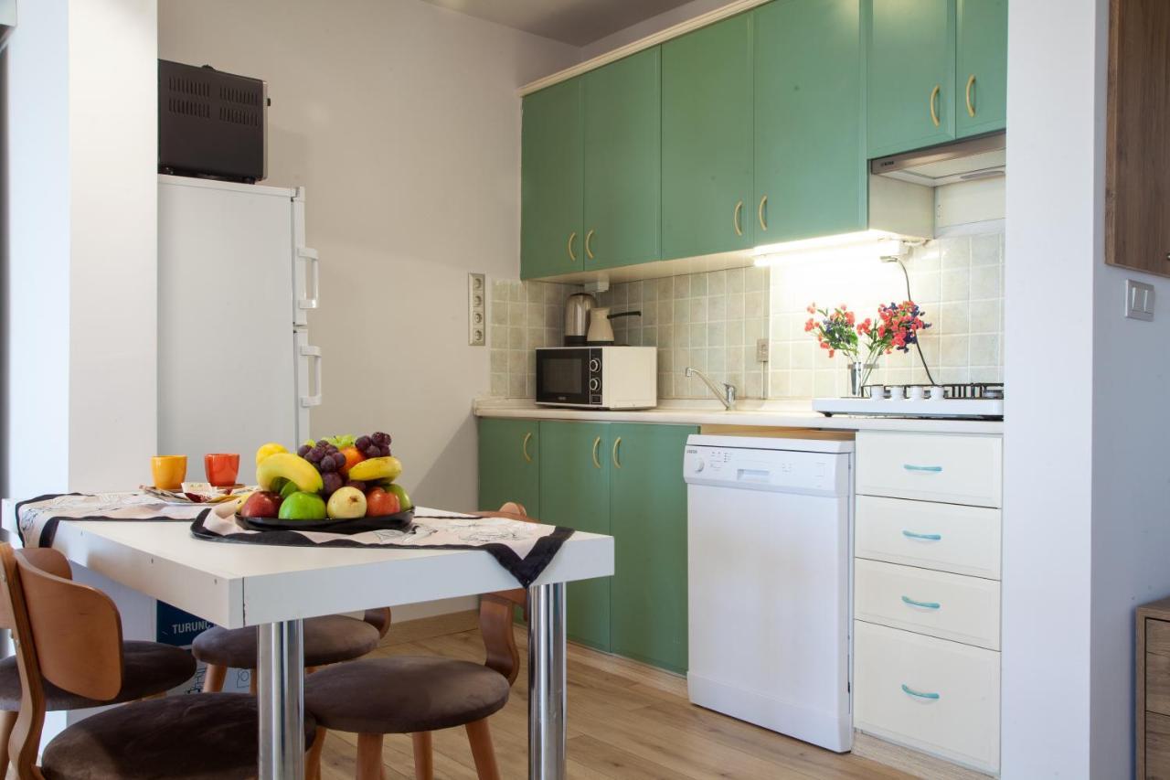 Mavi Avlu - Main Square Old Town Apartment Antalya
