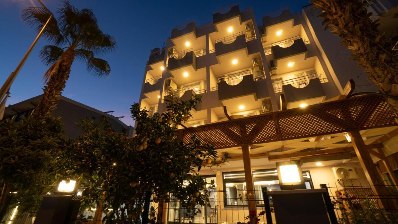 Opera Hotel 3*