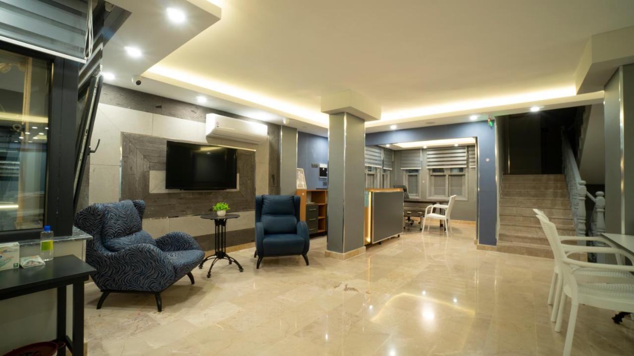 Opera Hotel 3*