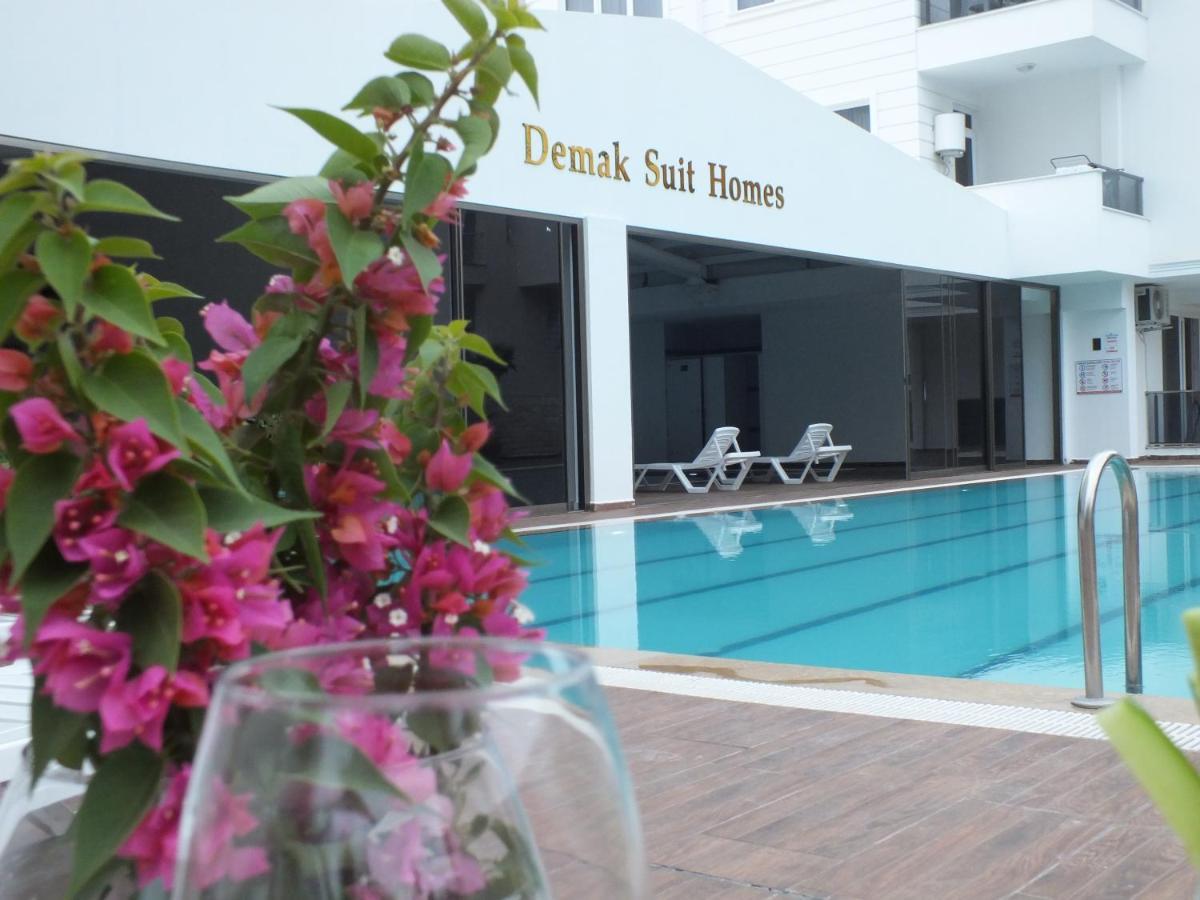 Demak Suit & Homes *