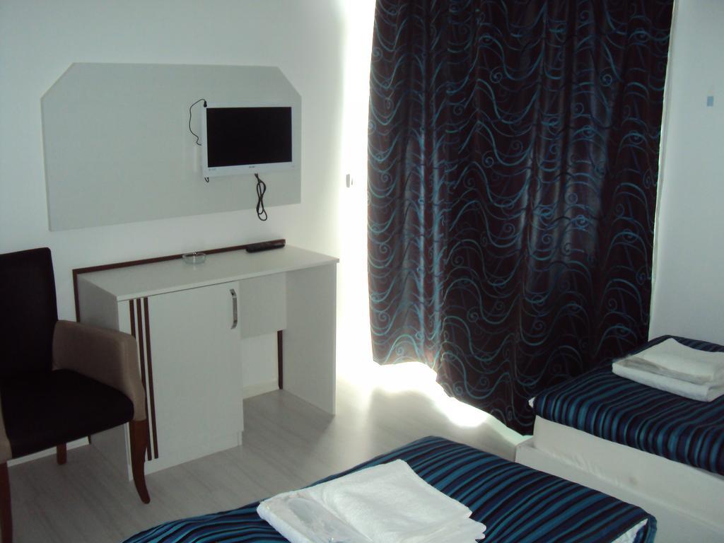 Hotel Teos