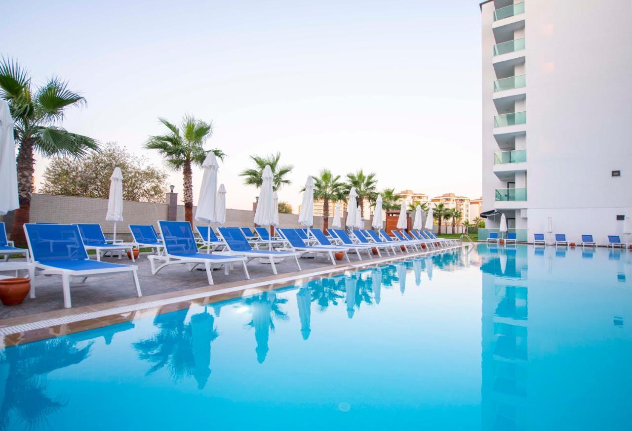 Otel Lavia Lara Antalya