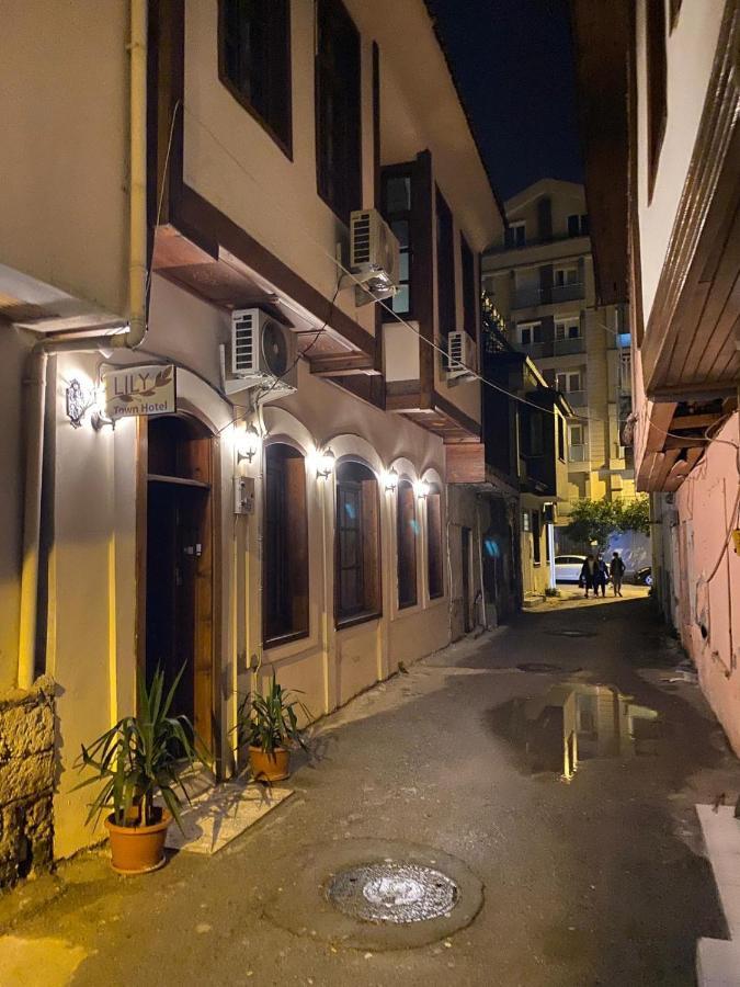 Lily Town Antalya