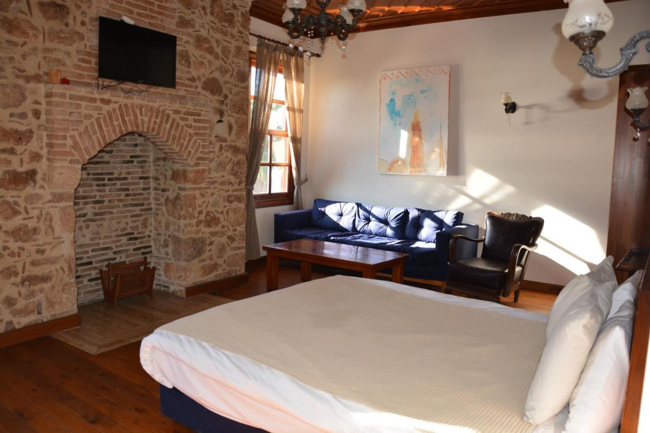 Odile Konak Hostel *