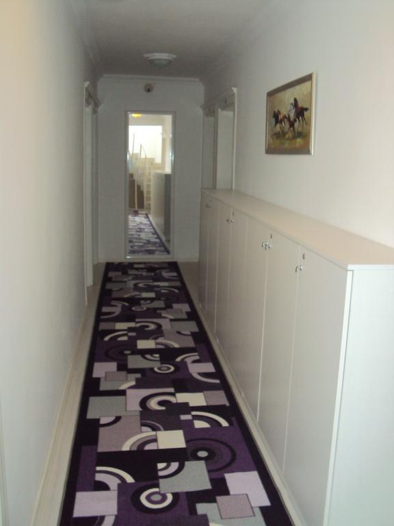 Hotel Teos 2*
