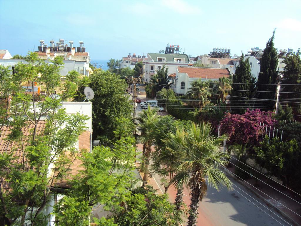 Teos Hotel 2*
