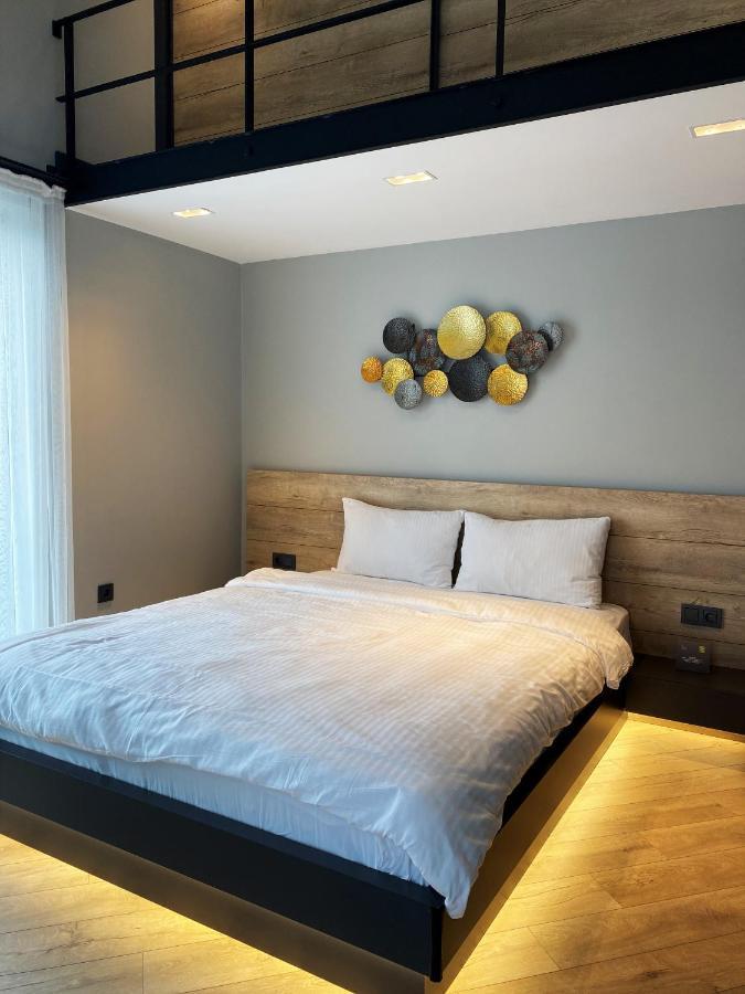 Z-suites Aparthotel *