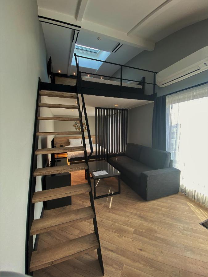 Z-suites Aparthotel *