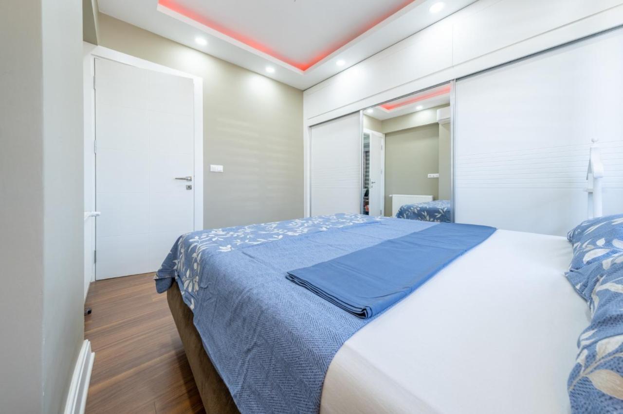 Lara 1+1 Luxury Antalya