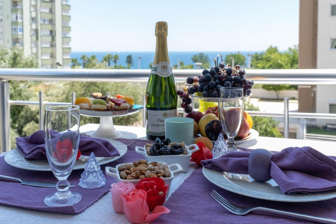 Lara 1+1 Luxury Apartment Antalya