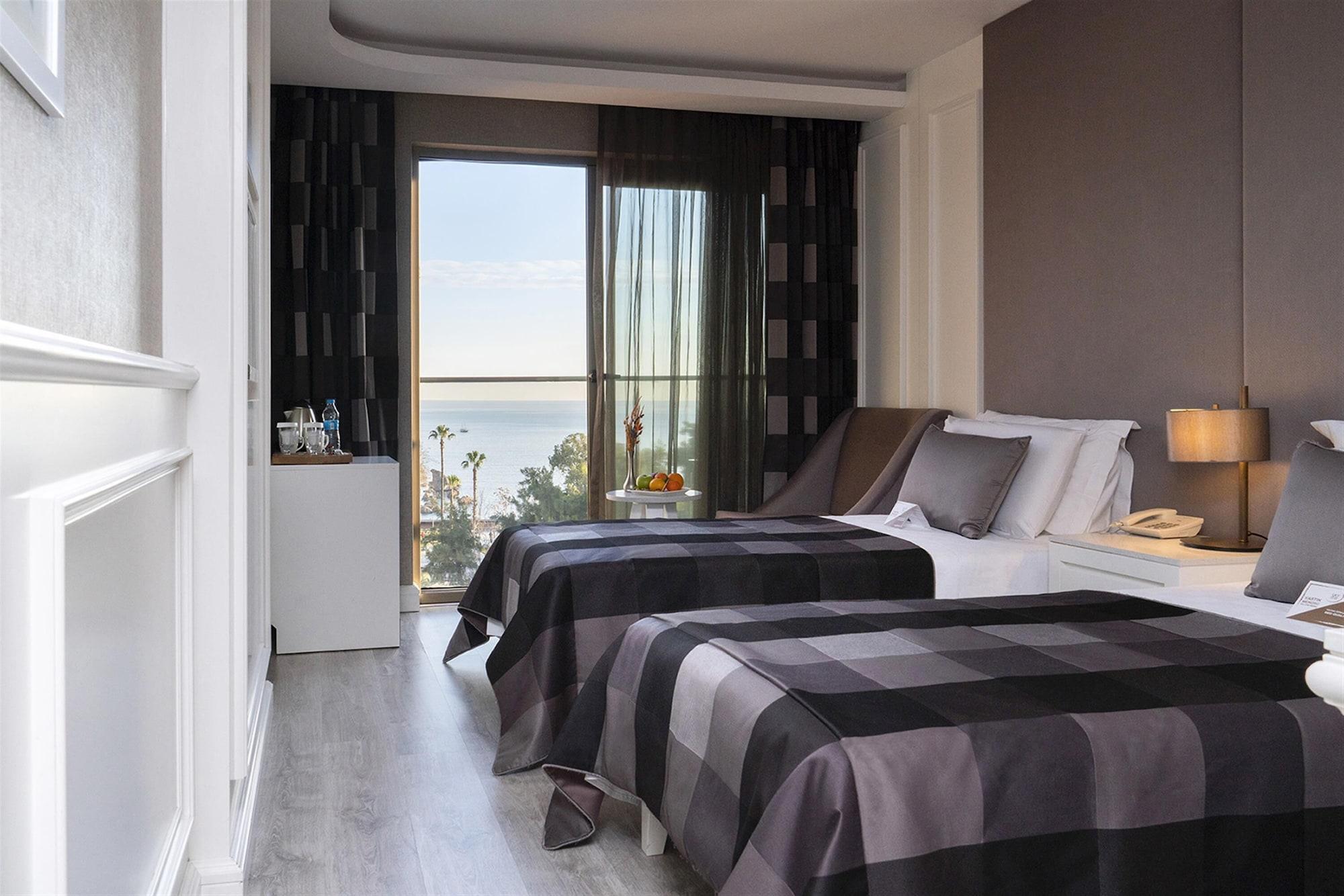 Otel Sky 3*