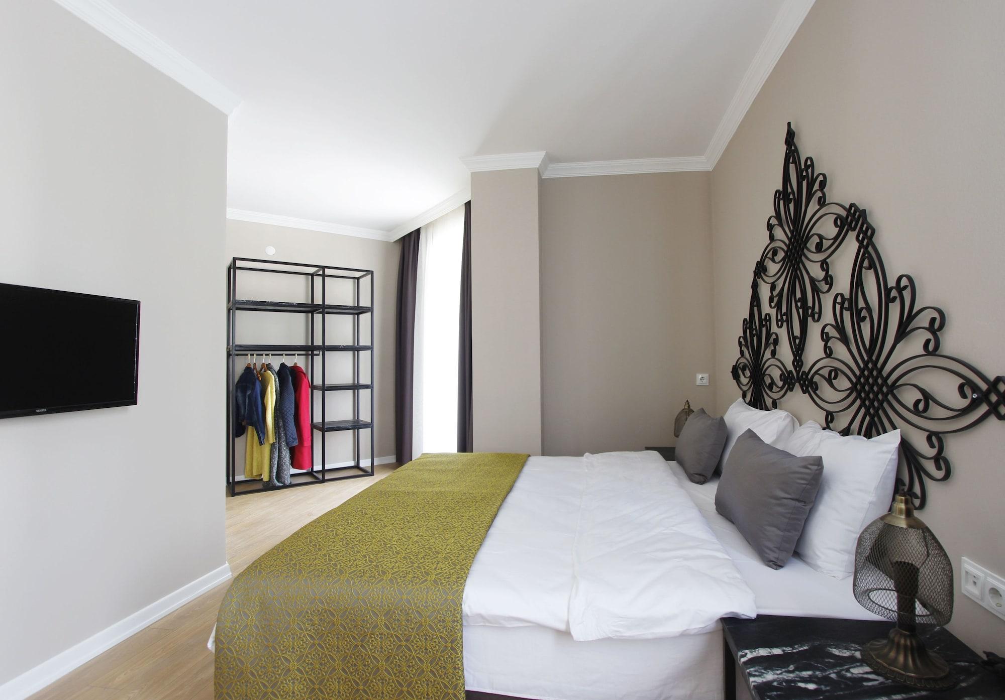 Azuu Boutique Hotel
