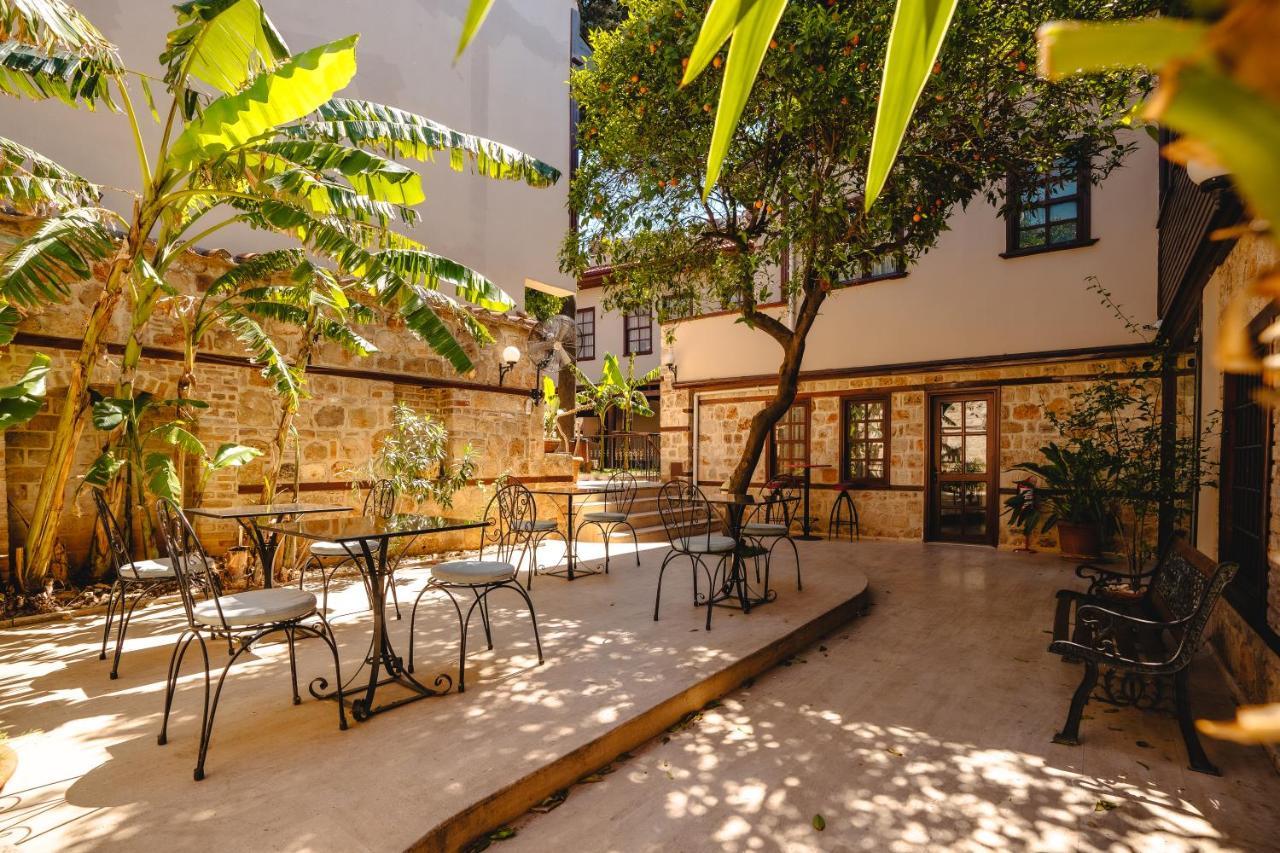 Mediterra Art Hotel