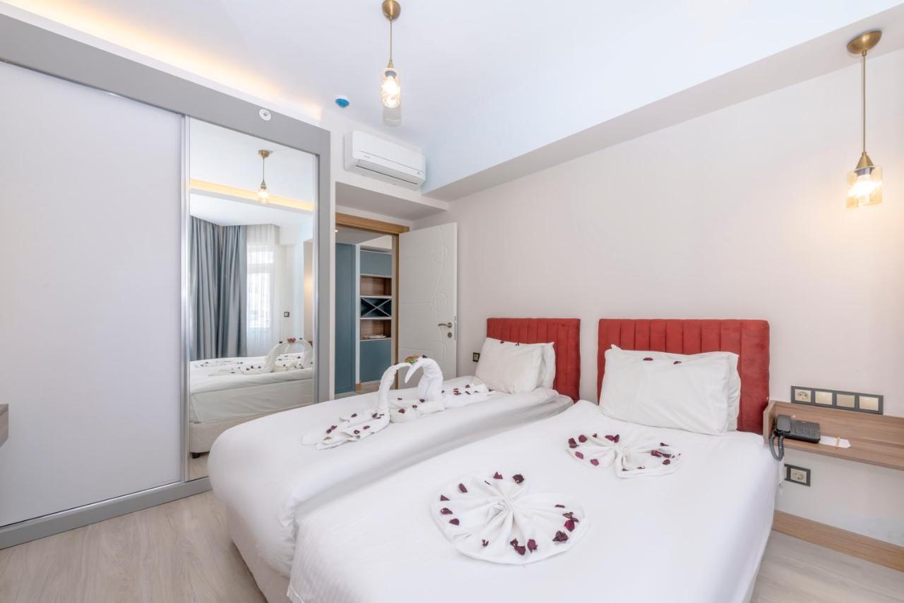 Theluna Hotel 3*