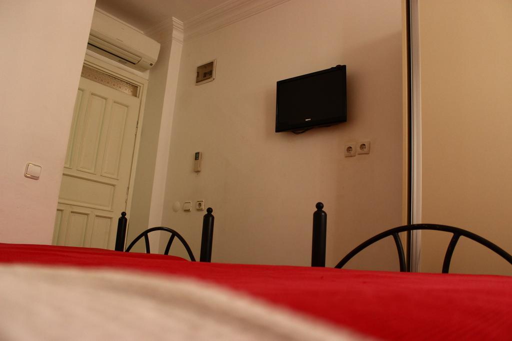 Zurich Otel *