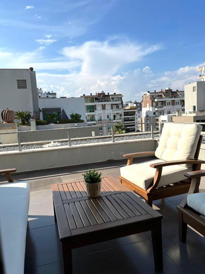 By Lara Apartment