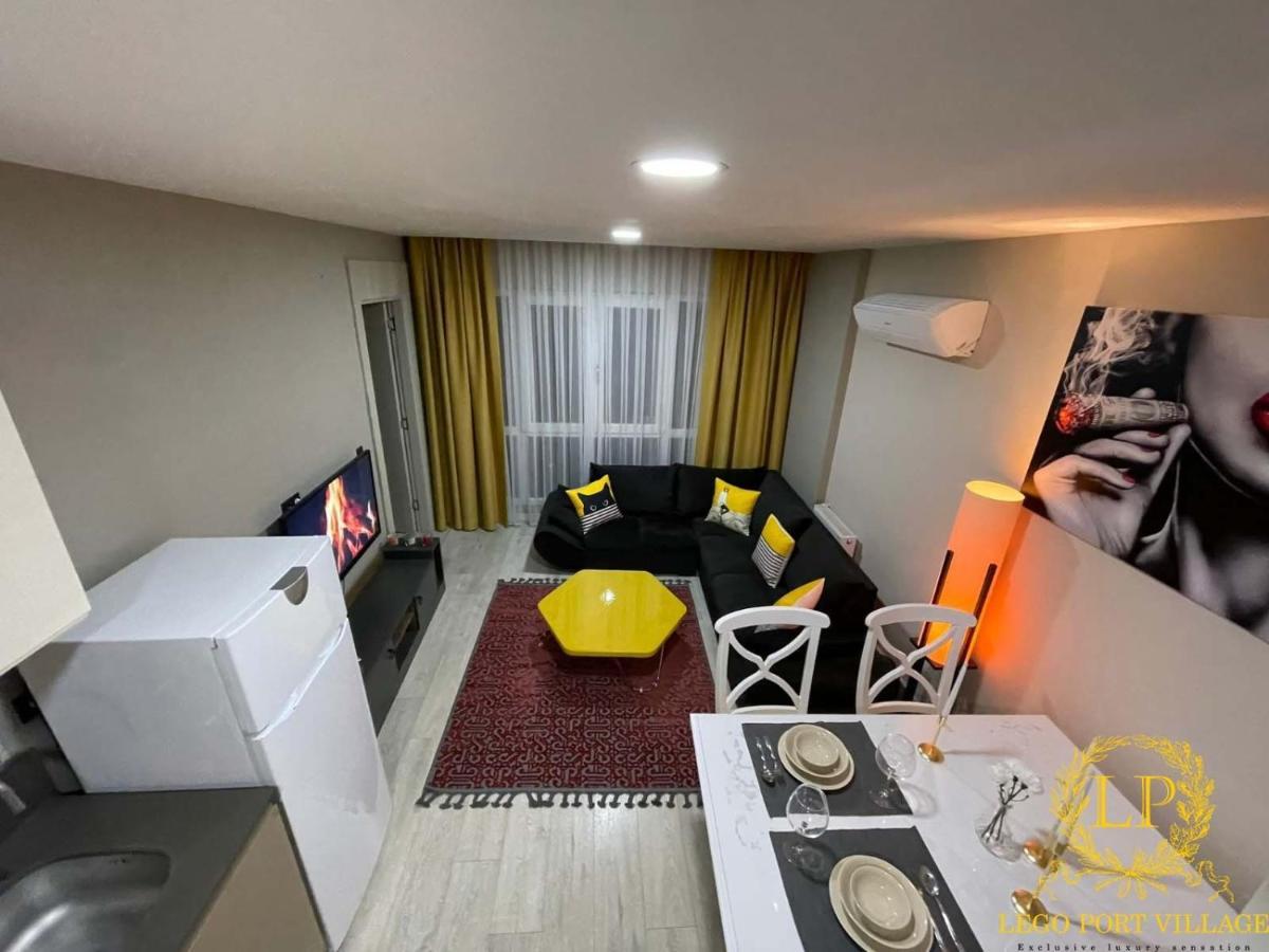 Close Airport,mall Of Shopping Center,tram Station Antalya