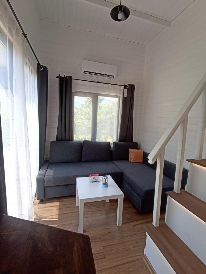 Lemon Tiny House Villa *