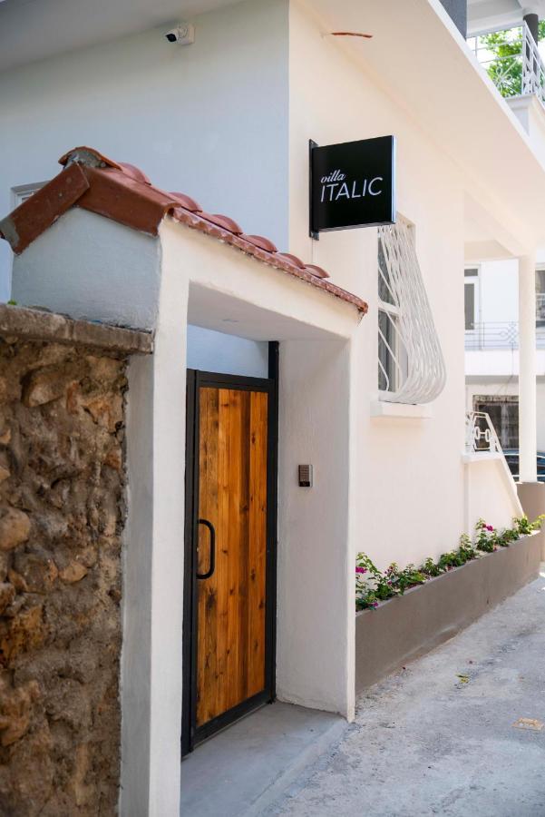 Italic