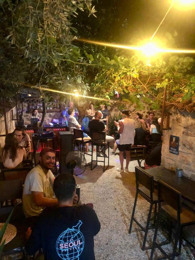 Kuyu Beergarden Hostel