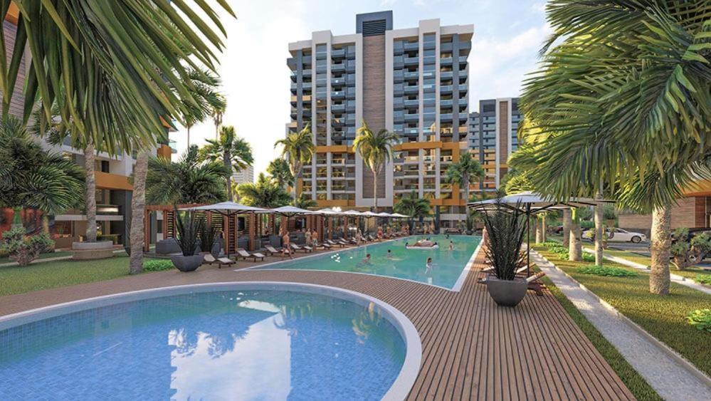 La Casa Airport House With A Pool Apartment *