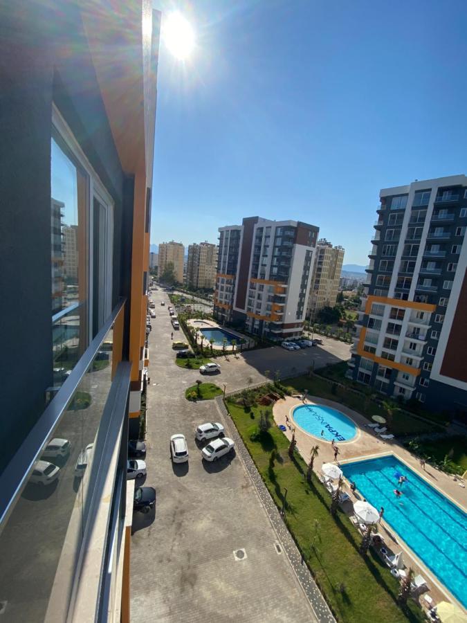 Apartment La Casa Airport House With A Pool