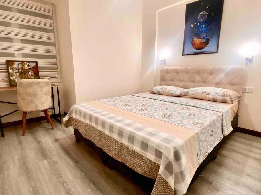 Licensed ,jazzy Class 3 Bedrooms Homes 100mb Wi-fi Apartment