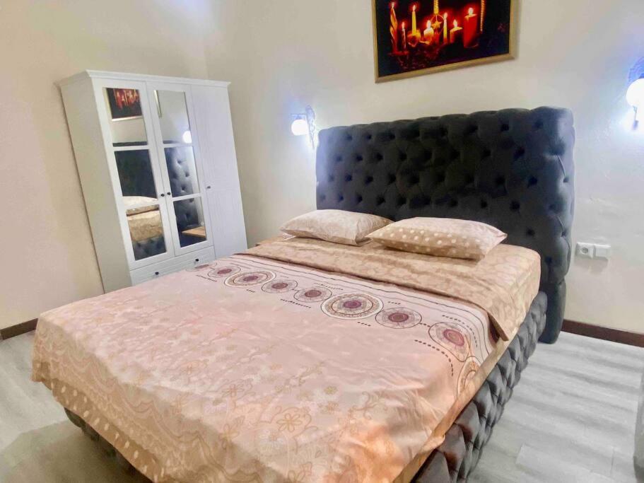 Licensed ,jazzy Class 3 Bedrooms Homes 100mb Wi-fi Apartment *