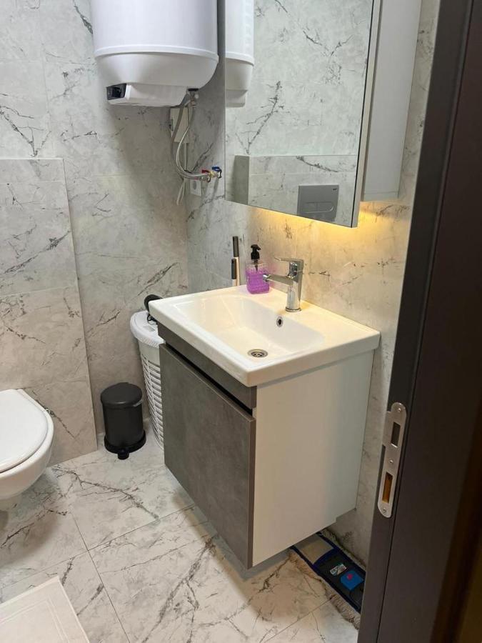 Apartment Fully Luxry With Swimming Pool