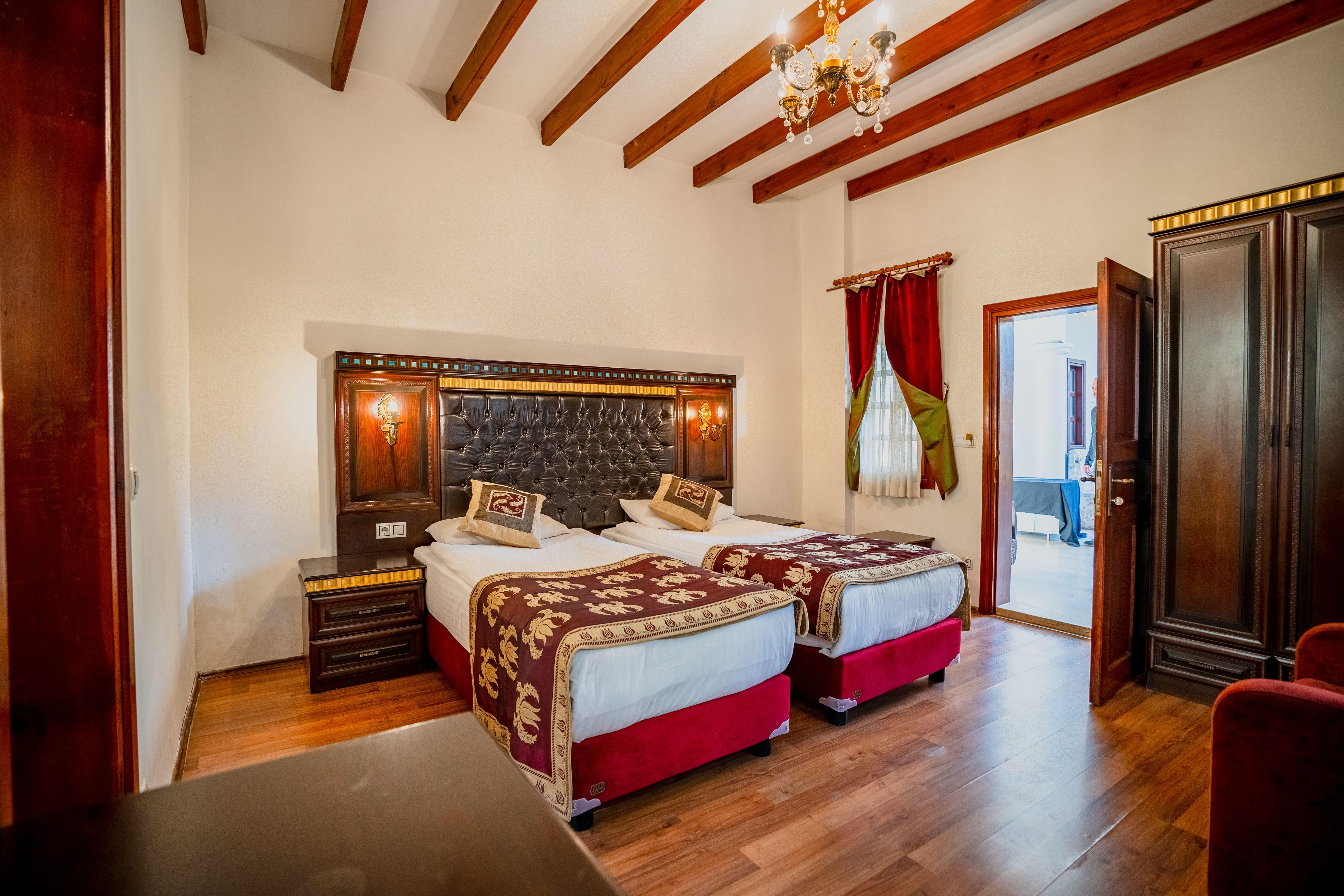 Mediterra Art Hotel 4*