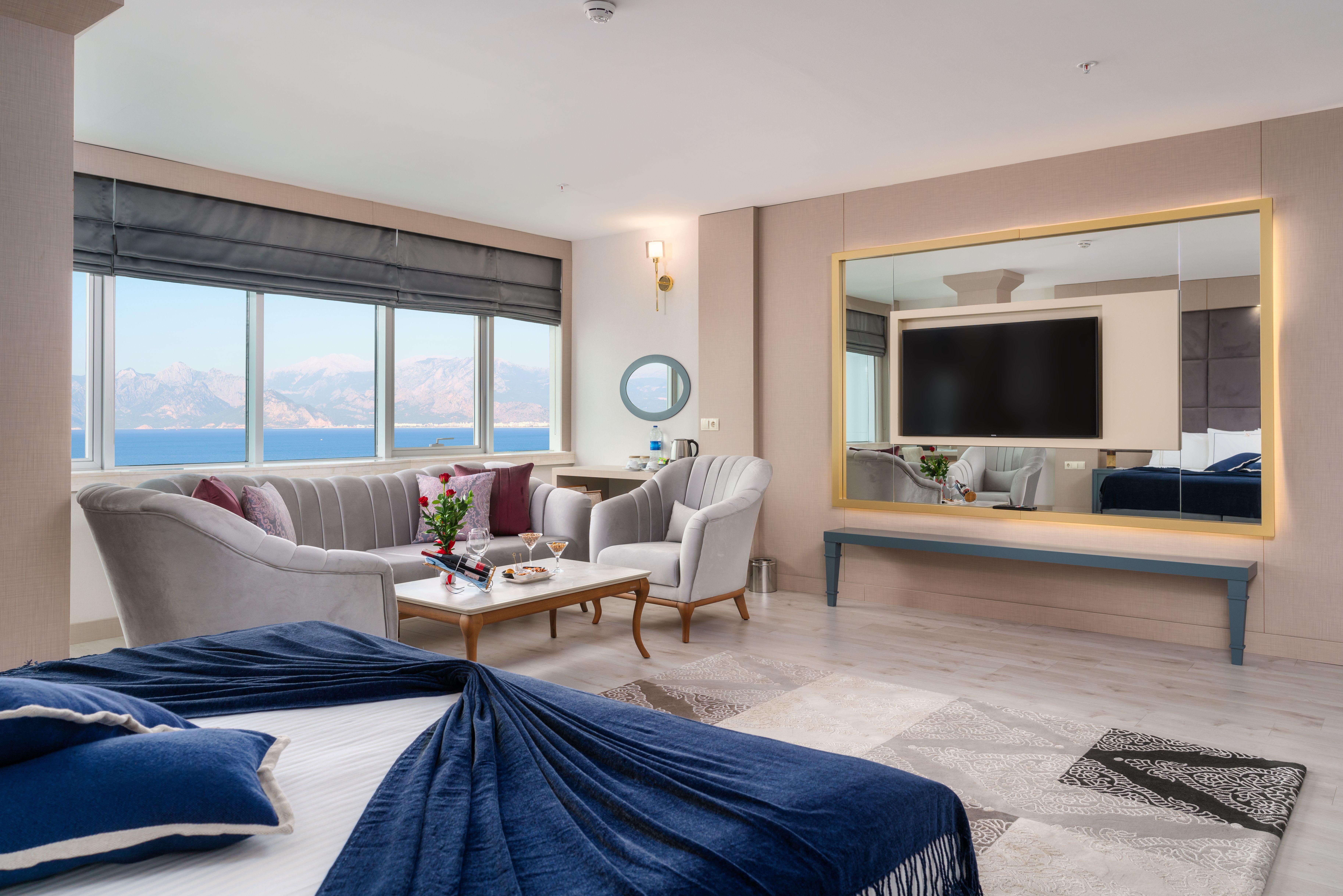 Oz & Adult Only 16 Hotel 5*