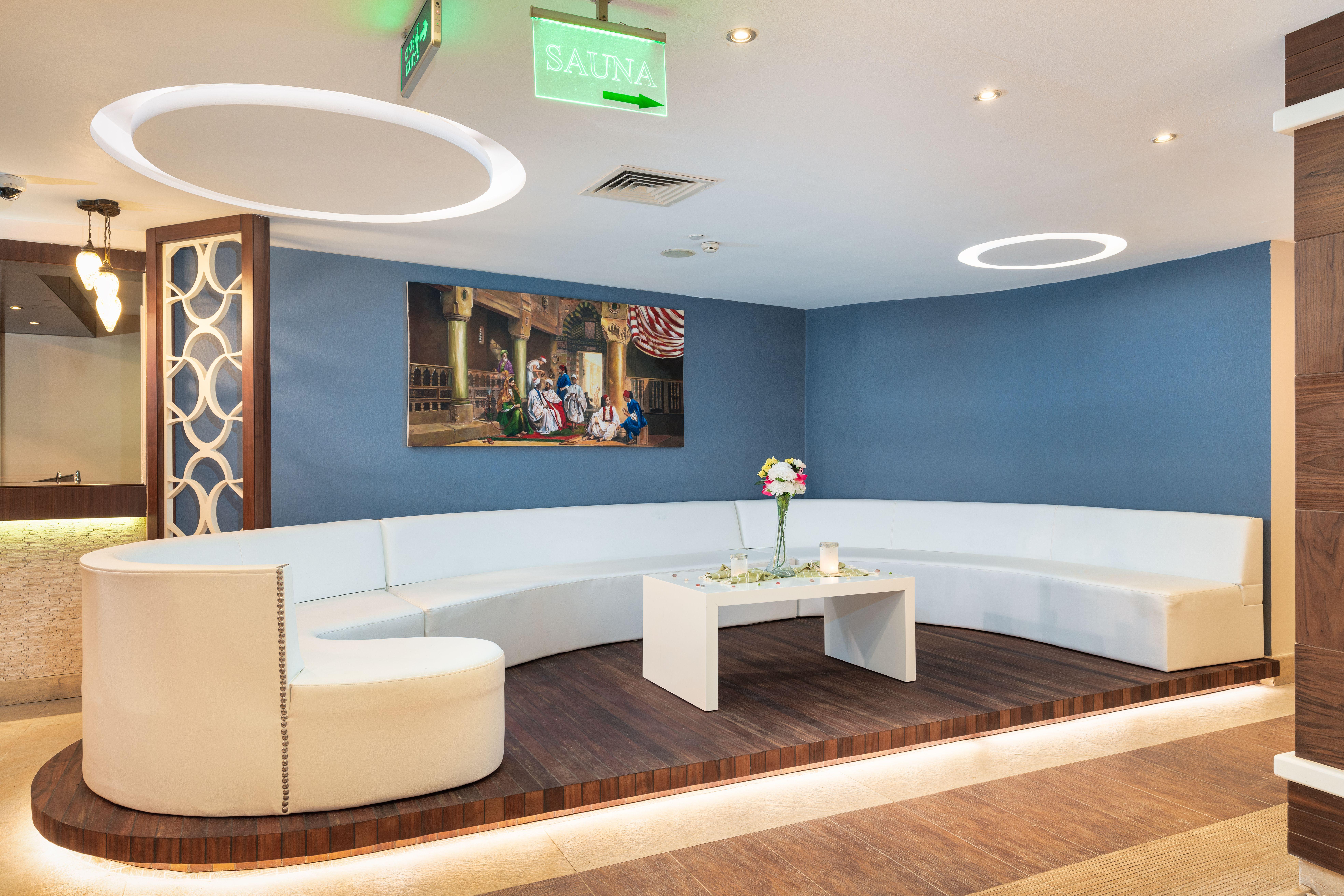 Oz & Adult Only 16 Hotel
