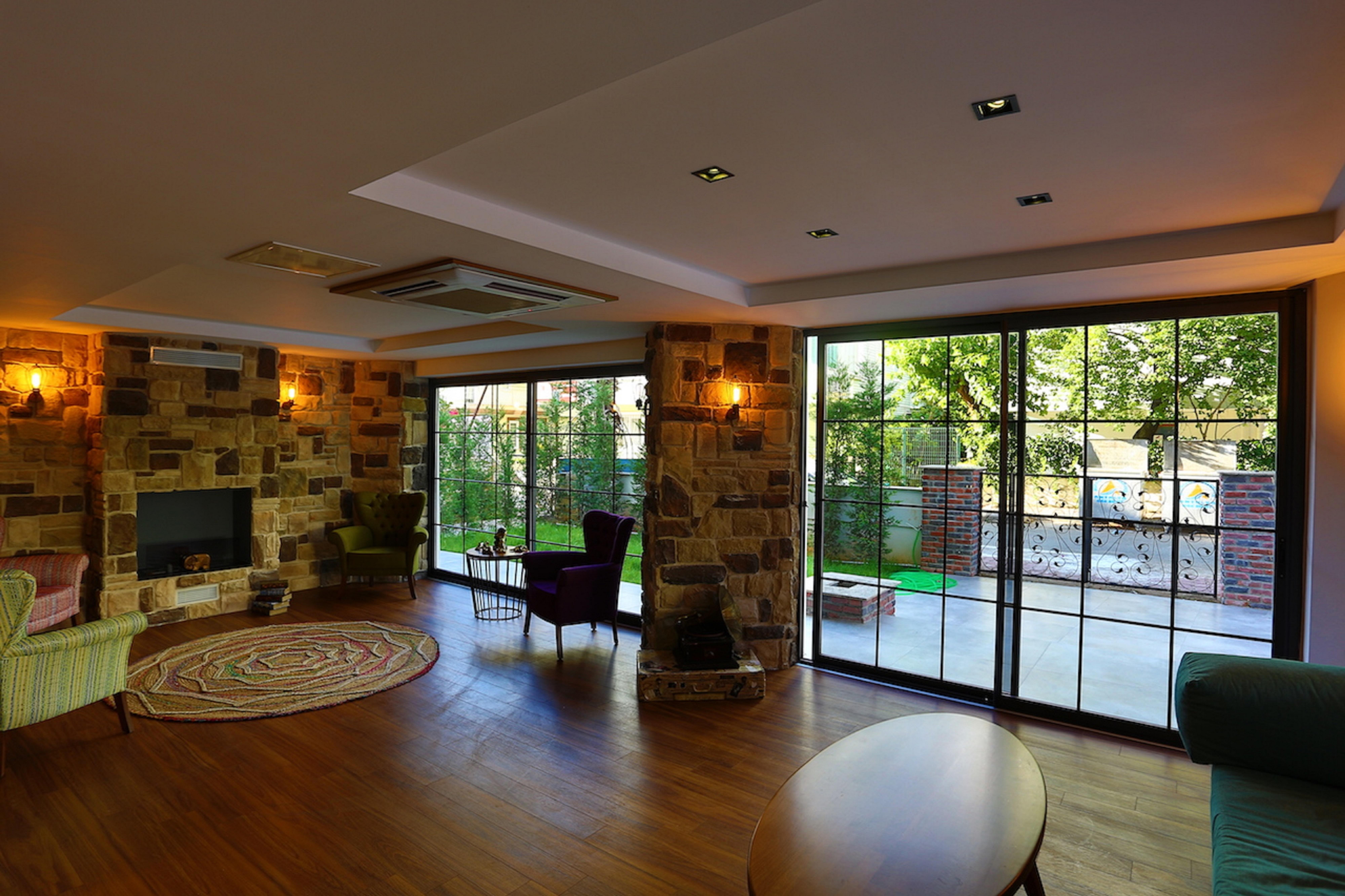 Azuu Boutique Hotel 4*