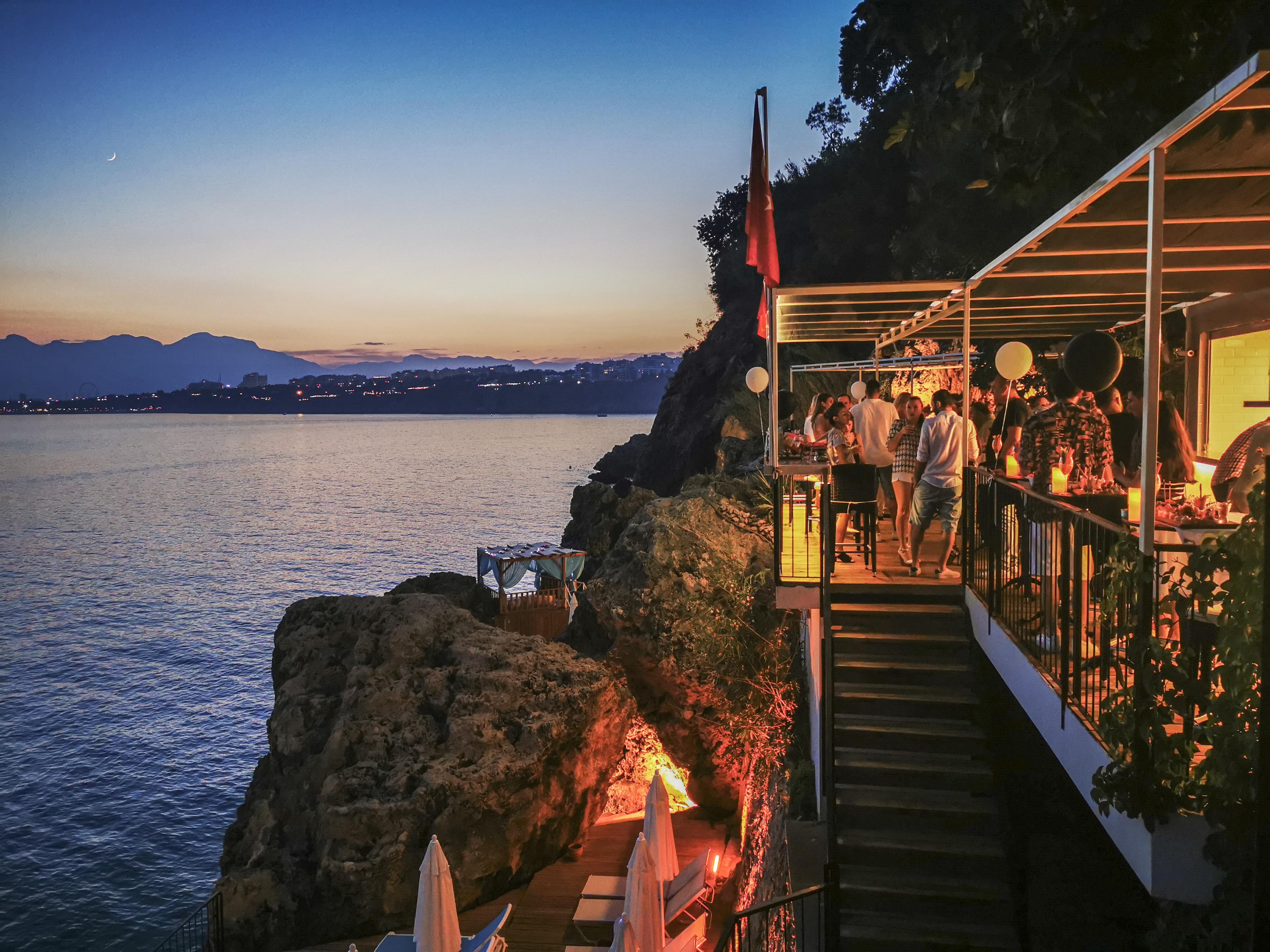 Perge - Adult Only 18 Hotel